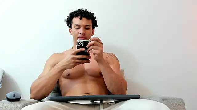 Snapshot of Dominick_star chatting on 21, 1, 2025 Dominick star online show from 21, 1, 2025