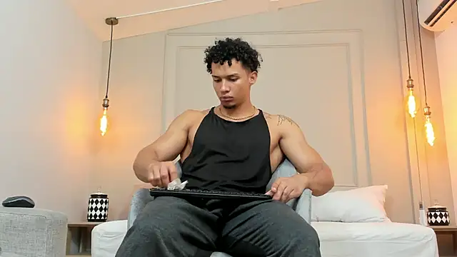 Snapshot of Dominick_star chatting on 28, 1, 2025 Dominick star online show from 28, 1, 2025