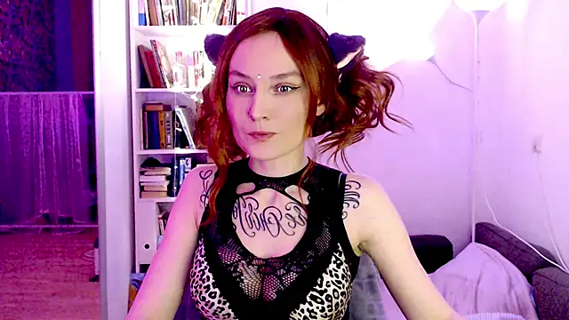 Snapshot of mischellemeow13 chatting on 7, 2, 2025 mischellemeow13 online show from 7, 2, 2025