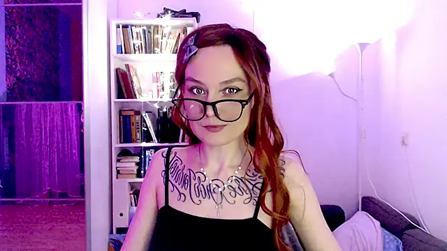 Snapshot of mischellemeow13 chatting on 9, 2, 2025 mischellemeow13 online show from 9, 2, 2025