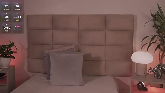 lexiee grey  online show from 31, 3, 2026