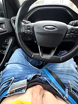 Snapshot of Titanhoott chatting on 20, 12, 2024 Titanhoott online show from 20, 12, 2024