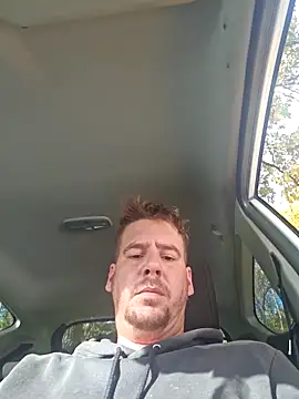 Titanhoott online show from 30, 10, 2025