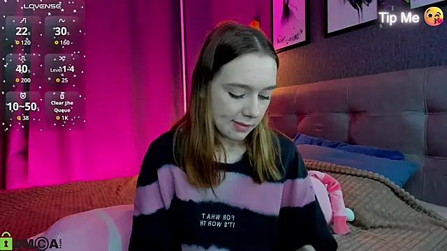 Lesi Moonie01 online show from 5, 3, 2026