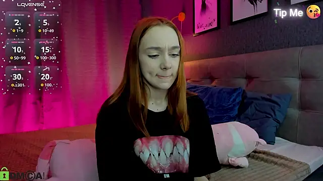 Lesi Moonie01 online show from 14, 4, 2026