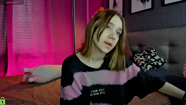 Snapshot of Lesi_Moonie01 chatting on 28, 6, 2026 Lesi Moonie01 online show from 28, 6, 2026