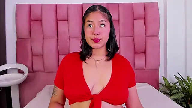 EmmaRossem online show from 12, 1, 2025