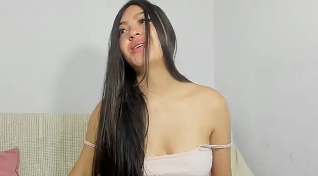 Sweet-Sophiee online show from 10, 12, 2024