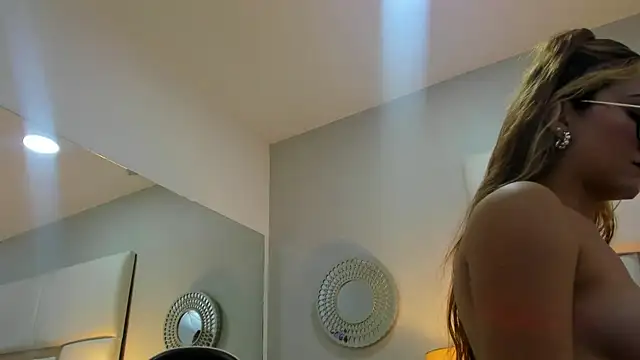 AmbarSantany online show from 13, 3, 2025