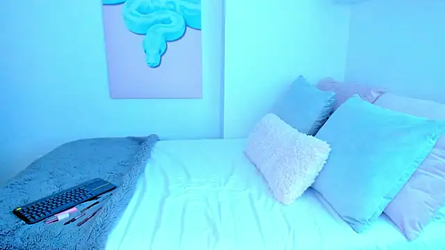 Snapshot of Alexis_Rosse chatting on 12, 9, 2025 Alexis Rosse online show from 12, 9, 2025