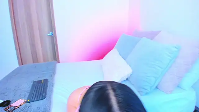 Snapshot of Alexis_Rosse chatting on 1, 3, 2026 Alexis Rosse online show from 1, 3, 2026