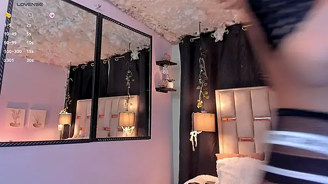 Snapshot of Nathan_Smith_ chatting on 4, 11, 2025 Nathan Smith online show from 4, 11, 2025