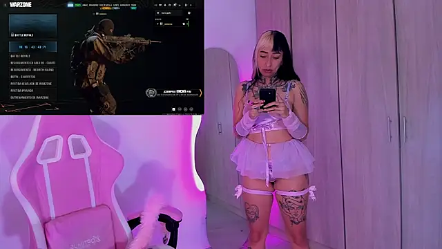 Snapshot of HollyHudsonn chatting on 15, 3, 2025 HollyHudsonn online show from 15, 3, 2025