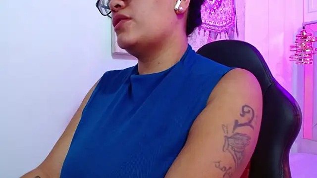 Snapshot of violletha chatting on 31, 3, 2026 violletha online show from 31, 3, 2026