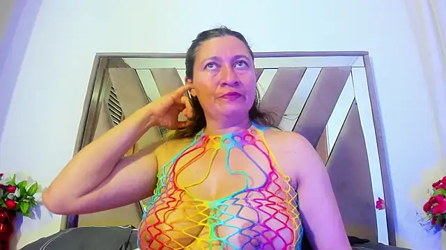 Snapshot of LILITH_TORRES1 chatting on 11, 12, 2024 LILITH TORRES1 online show from 11, 12, 2024