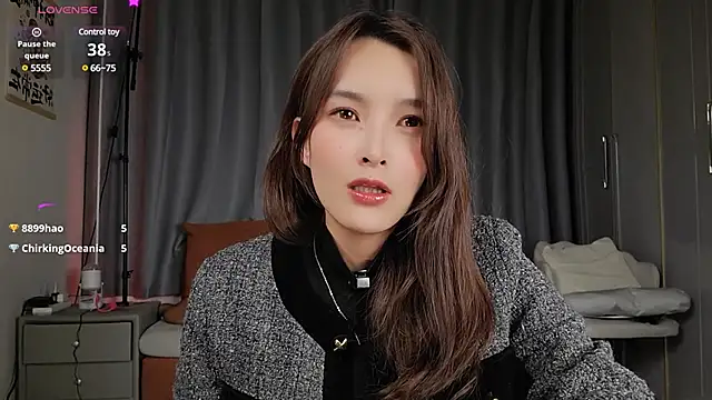 Snapshot of Youth3_ chatting on 5, 2, 2025 Youth3 online show from 5, 2, 2025