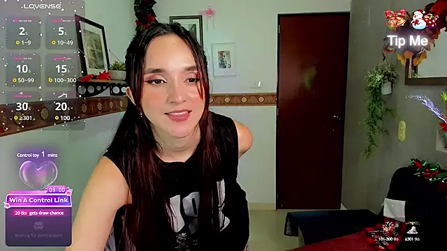 Snapshot of Dakota_Faning chatting on 28, 12, 2024 Dakota Faning online show from 28, 12, 2024