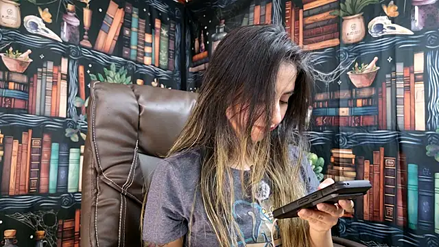 julietta   jackson online show from 2, 4, 2026