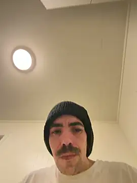 Snapshot of wolfwhite95 chatting on 28, 2, 2026 wolfwhite95 online show from 28, 2, 2026