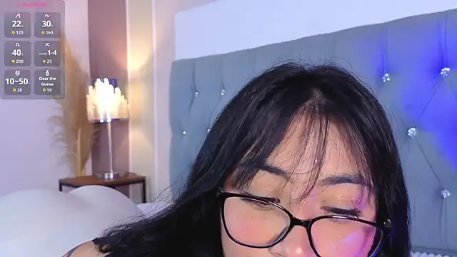 Snapshot of aprildreams19 chatting on 3, 2, 2026 aprildreams19 online show from 3, 2, 2026