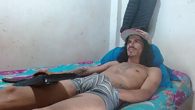 damian bottom bigcock online show from 22, 4, 2026