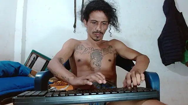 damian bottom bigcock online show from 23, 5, 2026