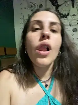 isadelasestrellas online show from 27, 10, 2025