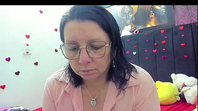 Snapshot of Evaaross_2345 chatting on 18, 2, 2026 Evaaross 2345 online show from 18, 2, 2026