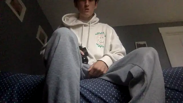 Snapshot of KittingGrappler chatting on 11, 11, 2025 KittingGrappler online show from 11, 11, 2025