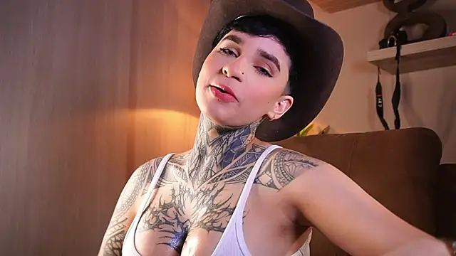 Snapshot of AliceShazaham_ chatting on 26, 7, 2026 AliceShazaham online show from 26, 7, 2026
