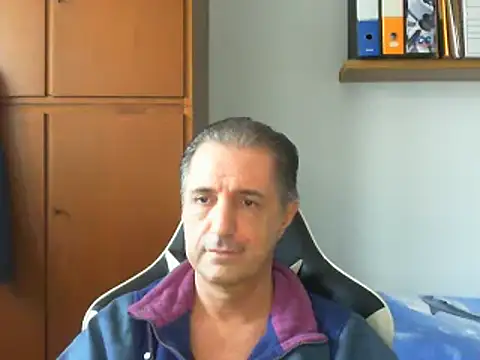 Snapshot of lliuk70mi chatting on 18, 1, 2025 lliuk70mi online show from 18, 1, 2025