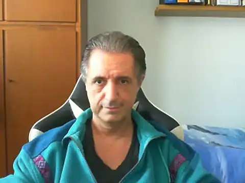 Snapshot of lliuk70mi chatting on 2, 3, 2025 lliuk70mi online show from 2, 3, 2025