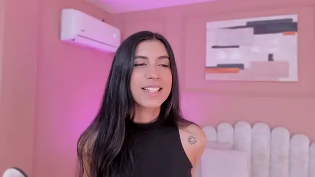 Snapshot of zia_cooper chatting on 19, 2, 2026 zia cooper online show from 19, 2, 2026