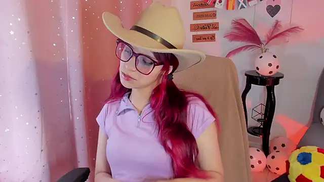 Snapshot of RedMeloddy chatting on 12, 6, 2026 RedMeloddy online show from 12, 6, 2026