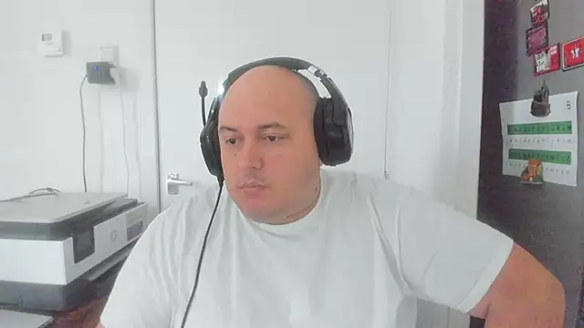 Snapshot of BigromeoXX chatting on 14, 12, 2024 BigromeoXX online show from 14, 12, 2024