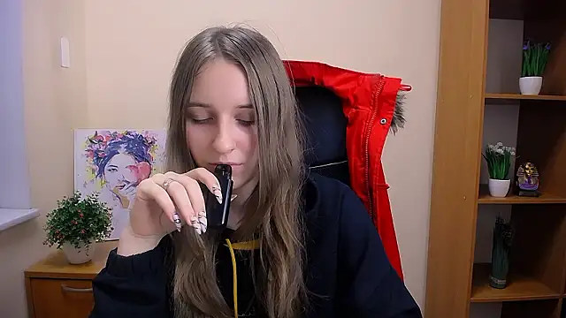 Snapshot of _Nicole_new chatting on 3, 12, 2024  Nicole new online show from 3, 12, 2024