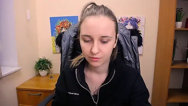 Snapshot of _Nicole_new chatting on 24, 2, 2025  Nicole new online show from 24, 2, 2025