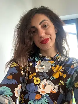 EmaSkyes online show from 14, 10, 2025