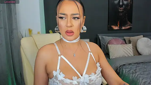 Sonia  Rey online show from 7, 1, 2025