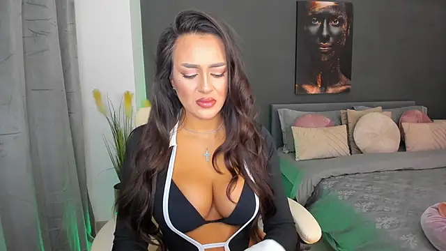 Sonia  Rey online show from 6, 3, 2025