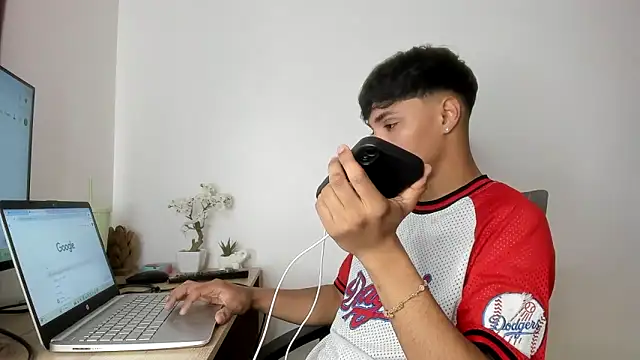 jonmaykolrose online show from 22, 10, 2025