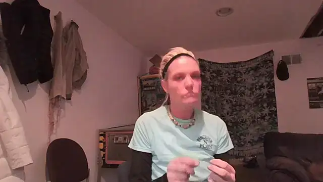 Snapshot of AddieAssets chatting on 8, 12, 2024 AddieAssets online show from 8, 12, 2024