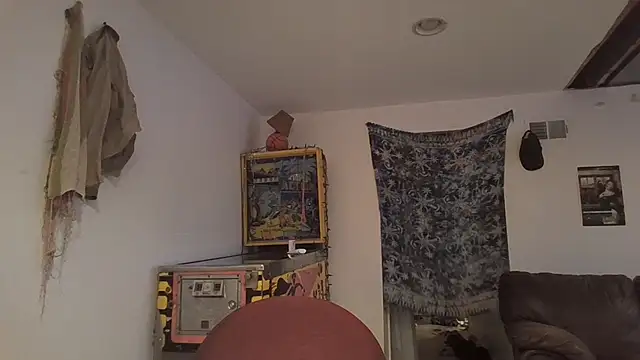 Snapshot of AddieAssets chatting on 9, 12, 2024 AddieAssets online show from 9, 12, 2024