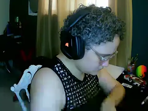 lolalicious 7583 online show from 4, 2, 2026