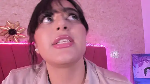 LorenaStevens online show from 4, 2, 2025