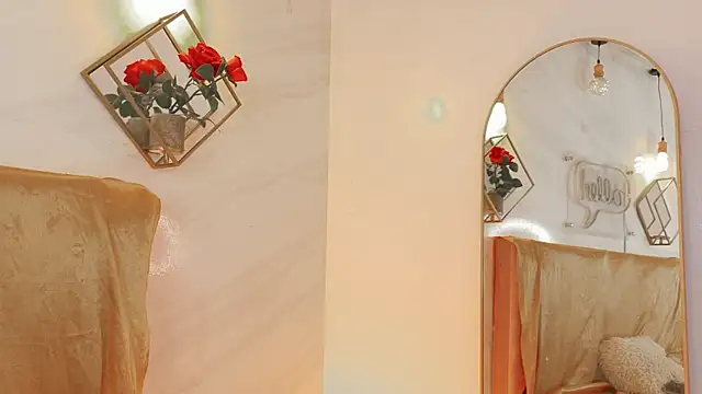 Snapshot of _Rouse_v chatting on 15, 4, 2026 Rouse v online show from 15, 4, 2026