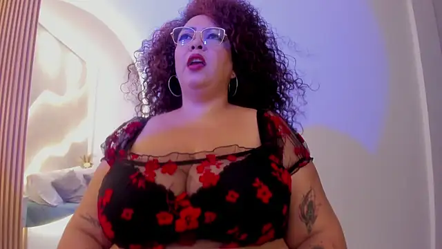 MaraaSweett online show from 8, 11, 2025