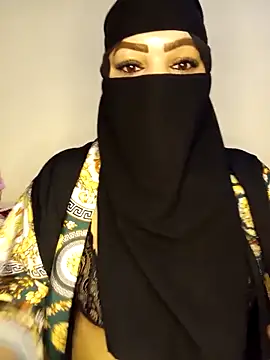 MerriamxHot online show from 10, 3, 2025