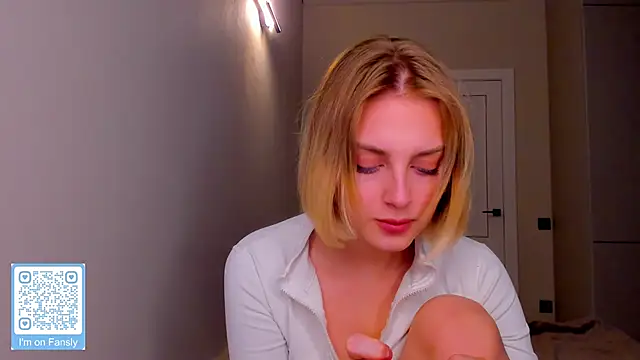 pretty girlnextdoor online show from 13, 2, 2025