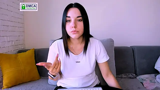 Snapshot of Kate_Ree chatting on 12, 9, 2025 Kate Ree online show from 12, 9, 2025